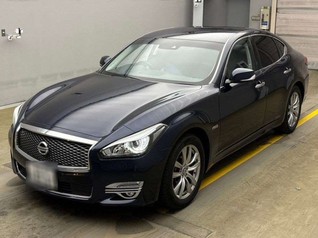 NISSAN FUGA 2020