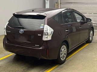 TOYOTA PRIUS ALPHA 2014