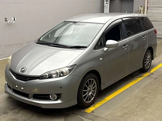 TOYOTA WISH 2011