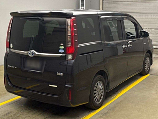 TOYOTA ESQUIRE 2016