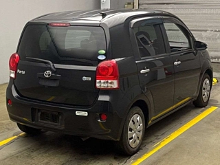 TOYOTA PORTE 2014