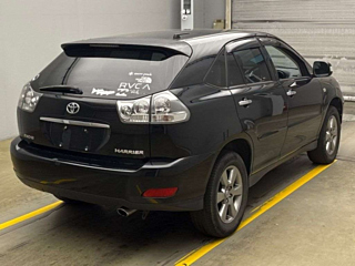 TOYOTA HARRIER 2010