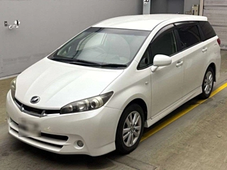 TOYOTA WISH 2010
