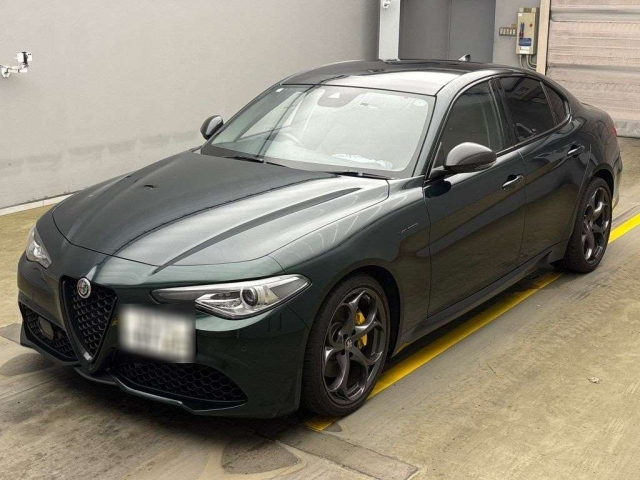 ALFAROMEO GIULIA 2021