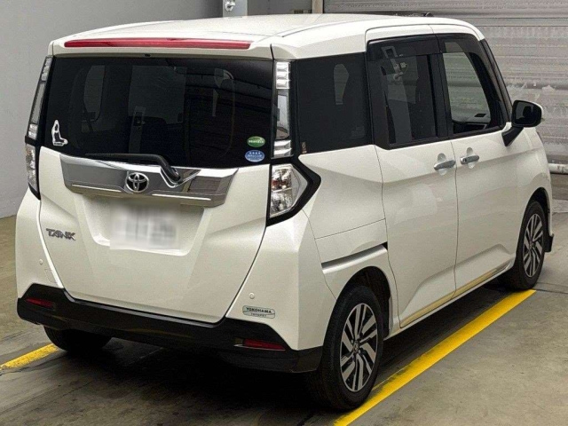 TOYOTA TANK 2017