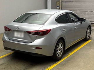 MAZDA AXELA 2018