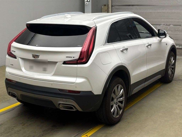 GM CADILLAC XT4 2021