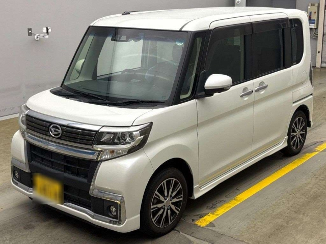 DAIHATSU TANTO 2019