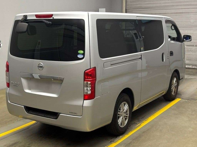 NISSAN CARAVAN VAN 2017
