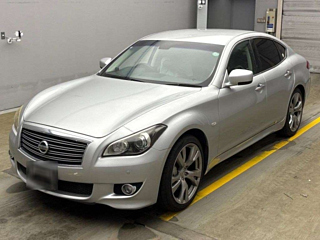 NISSAN FUGA 2010
