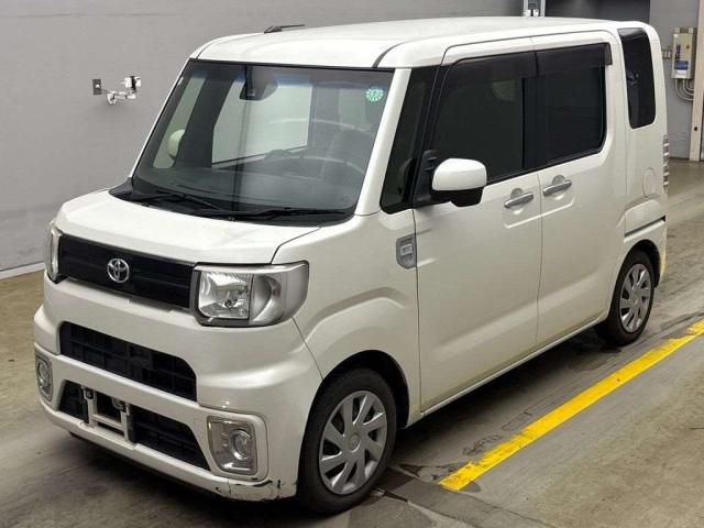 TOYOTA PIXIS MEGA 2017