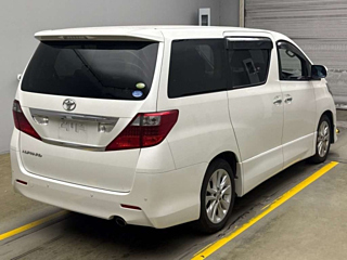TOYOTA ALPHARD 2011