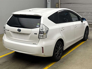 TOYOTA PRIUS ALPHA 2014