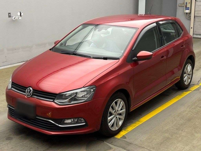 VOLKSWAGEN POLO 2016