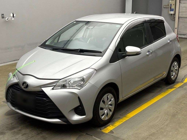 TOYOTA VITZ 2019