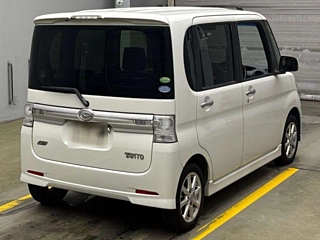 DAIHATSU TANTO 2012