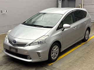 TOYOTA PRIUS ALPHA 2012
