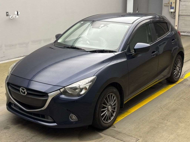 MAZDA DEMIO 2015