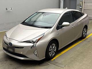 TOYOTA PRIUS 2016