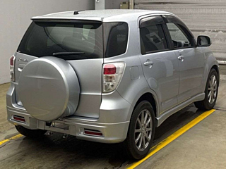 TOYOTA PRIUS 2016