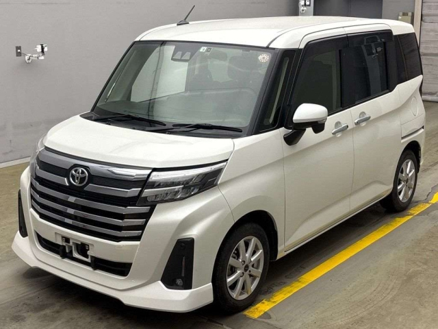 TOYOTA ROOMY 2022