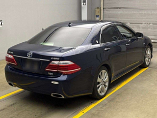 TOYOTA CROWN 2010