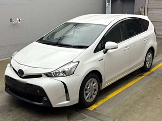 TOYOTA PRIUS ALPHA 2018