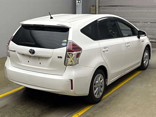 TOYOTA PRIUS ALPHA 2018