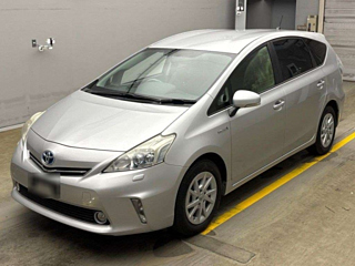 TOYOTA PRIUS ALPHA 2012