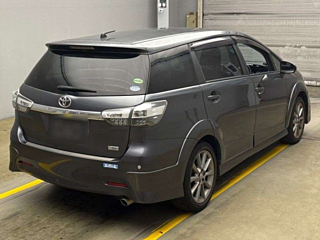 TOYOTA WISH 2012