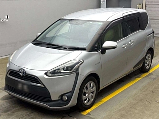 TOYOTA SIENTA 2017