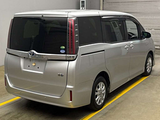 TOYOTA NOAH 2020