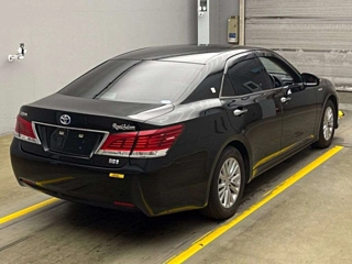 TOYOTA CROWN 2018