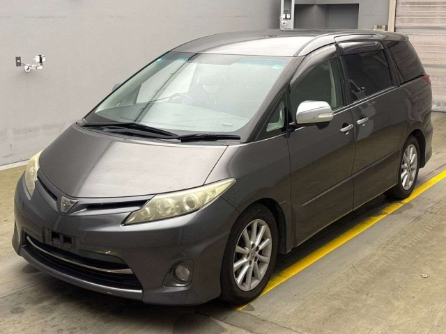 TOYOTA ESTIMA 2010
