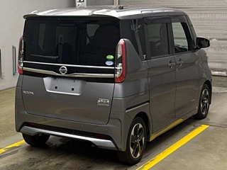 NISSAN ROOX 2020
