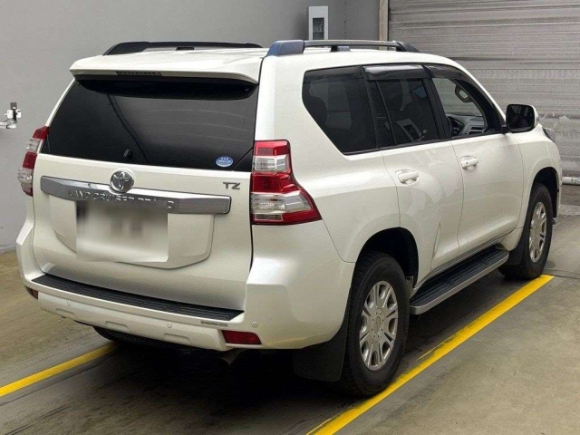 TOYOTA LAND CRUISER PRADO 2013