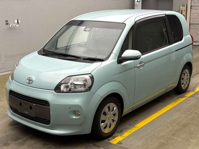 TOYOTA PORTE 2018