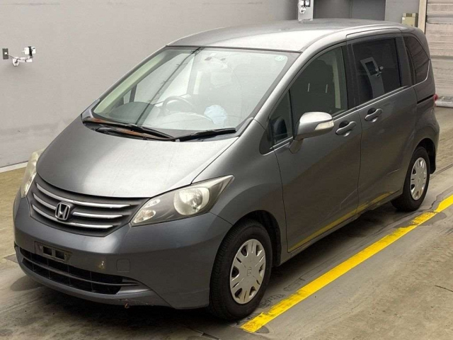 HONDA FREED 2010