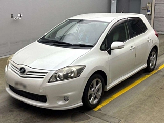 TOYOTA AURIS 2010