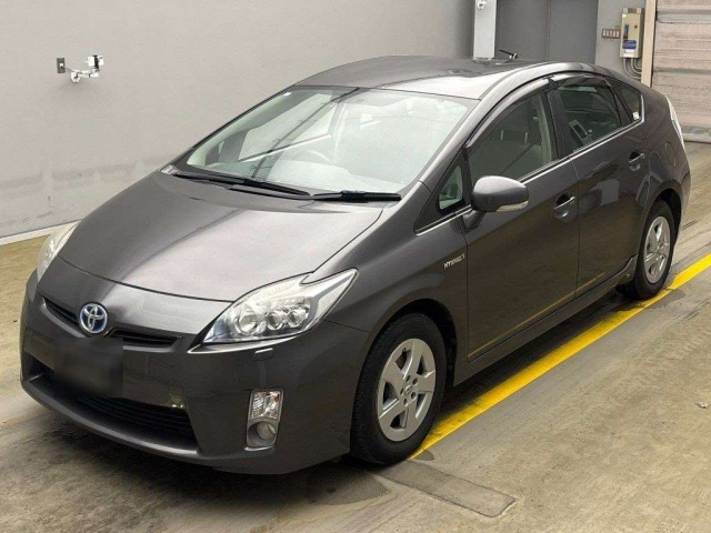 TOYOTA PRIUS 2011