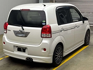 TOYOTA PORTE 2014
