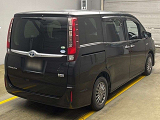 TOYOTA ESQUIRE 2014