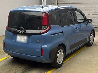 TOYOTA SIENTA 2023