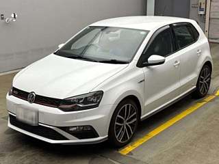 VOLKSWAGEN POLO 2015