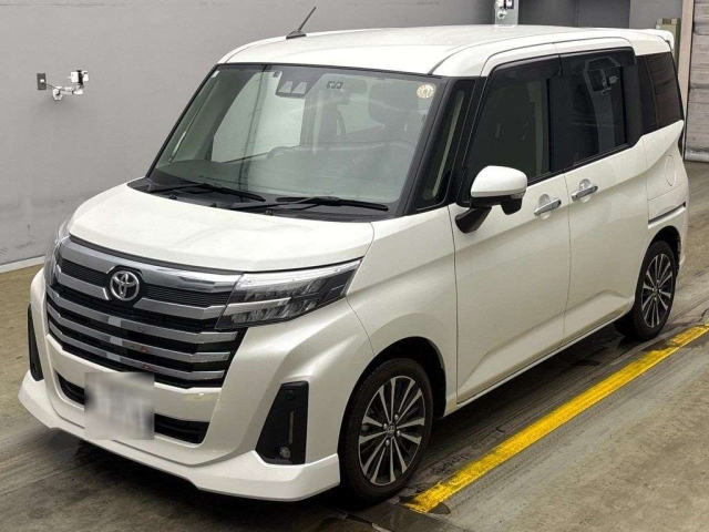 TOYOTA ROOMY 2023