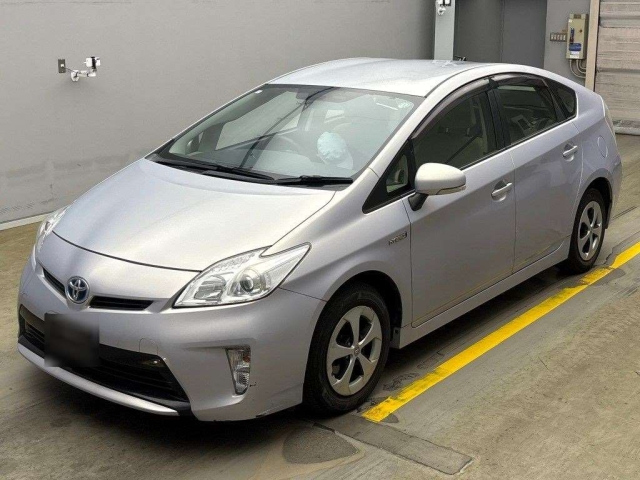 TOYOTA PRIUS 2012