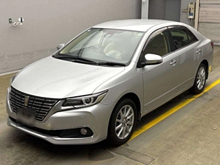 TOYOTA PREMIO 2018