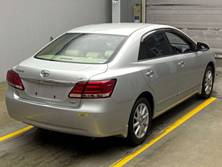 TOYOTA PREMIO 2018