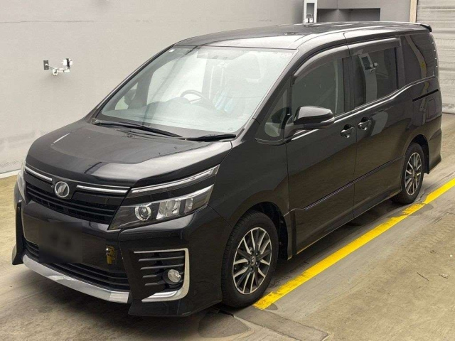 TOYOTA VOXY 2015