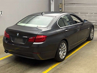 BMW 5 SERIES 2010